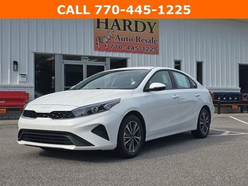 Used 2023 Kia Forte LXS w/ LXS Technology Package FWD image 1