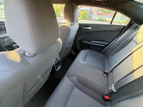 Used 2020 Dodge Charger SXT RWD image 10