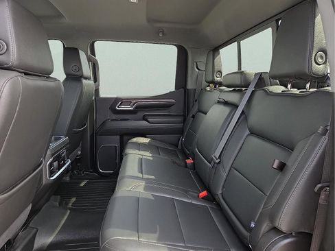 Certified 2024 Chevrolet Silverado 1500 LTZ AWD/4WD image 9