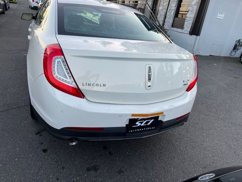 Used 2013 Lincoln MKS AWD image 4