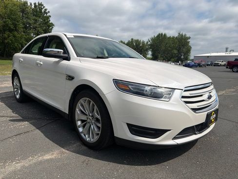 Used 2019 Ford Taurus Limited FWD image 1