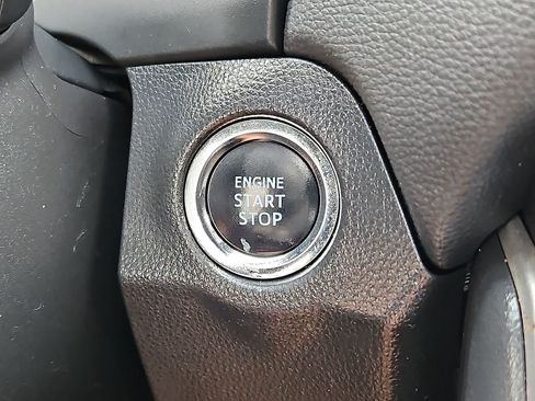 Used 2019 Toyota RAV4 XLE Premium w/ Cold Weather Package AWD/4WD image 22