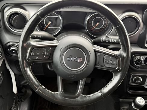 Used 2021 Jeep Wrangler Unlimited Sport AWD/4WD image 13