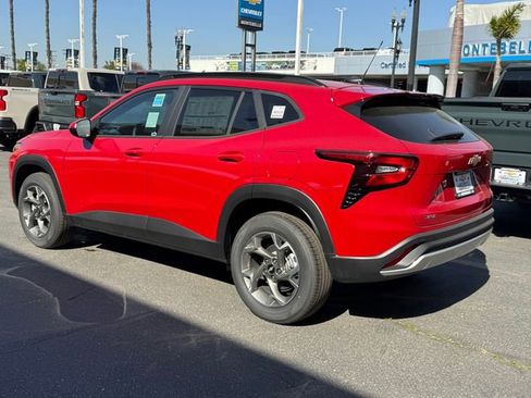 New 2026 Chevrolet Trax LT w/ Driver Confidence Package image 3