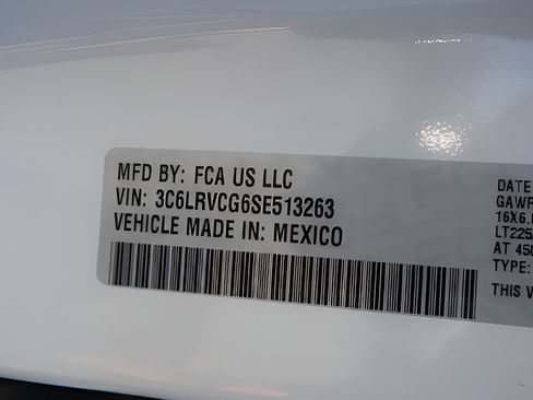 Used 2025 RAM ProMaster 2500 w/ Convenience Group FWD image 30