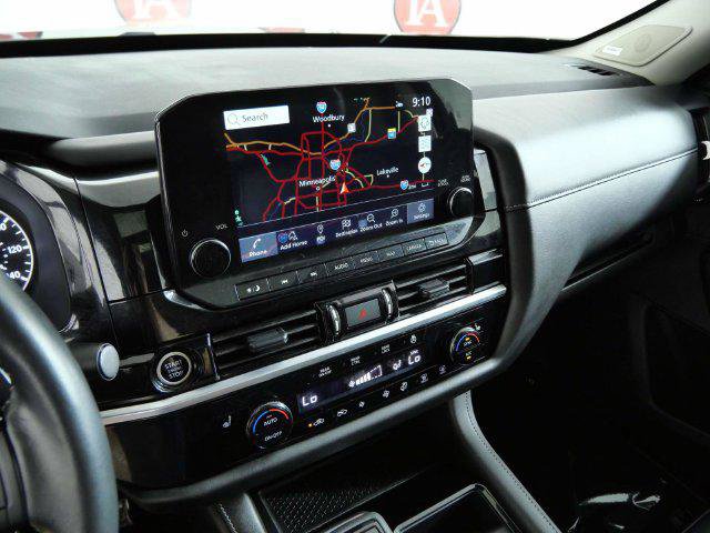 Used 2024 Nissan Pathfinder SL w/ SL Premium Package AWD/4WD image 12