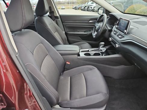 Used 2024 Nissan Altima 2.5 SV image 27