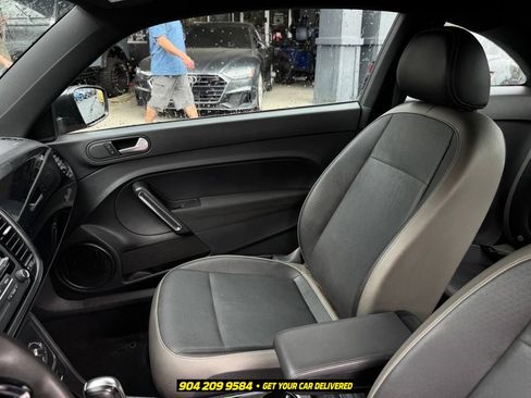 Used 2015 Volkswagen Beetle 1.8T FWD image 17