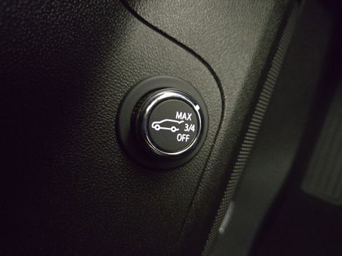 Certified 2021 GMC Acadia AT4 w/ GMC Pro Grade Package image 33