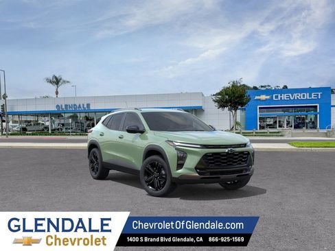 New 2026 Chevrolet Trax ACTIV w/ Driver Confidence Package FWD image 1