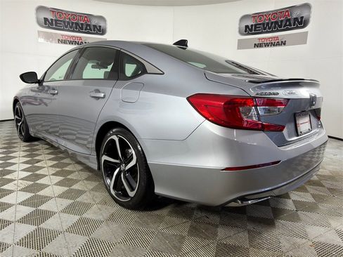 Used 2022 Honda Accord Sport image 5