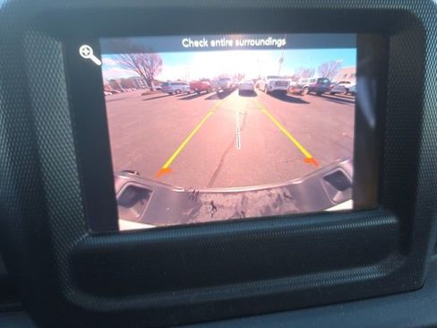 Used 2023 Jeep Gladiator Sport image 13