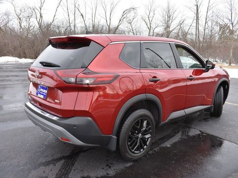 Used 2023 Nissan Rogue S image 5