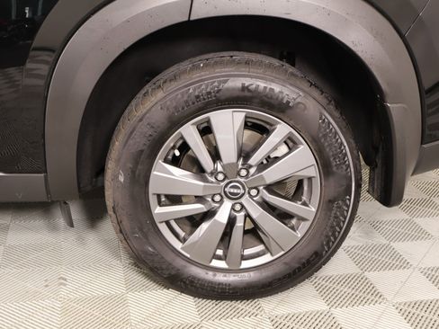 Used 2025 Nissan Pathfinder SV AWD/4WD image 19