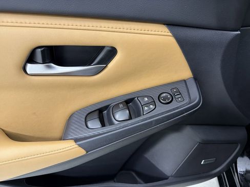 Certified 2025 Nissan Sentra SV w/ SV Premium Package image 21