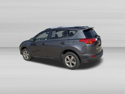 Used 2015 Toyota RAV4 XLE AWD/4WD image 8