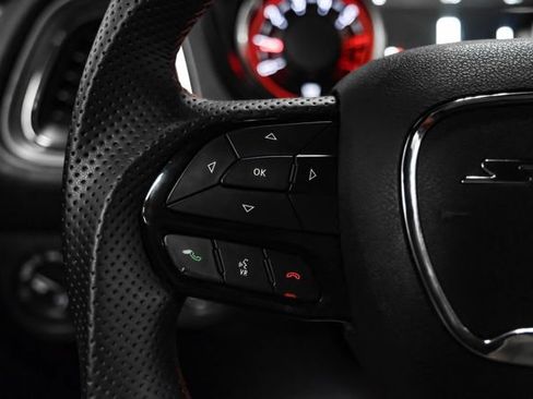 Used 2017 Dodge Challenger R/T RWD image 13