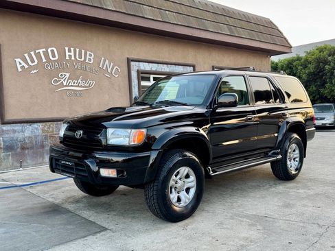 Used 2001 Toyota 4Runner SR5 image 1