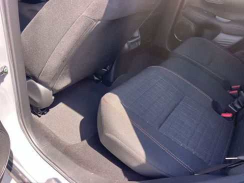 Used 2025 Honda HR-V Sport image 32