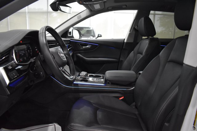 Used 2023 Audi Q8 Premium Plus AWD/4WD image 11