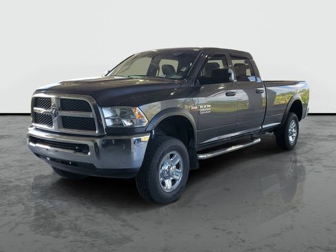 Used 2016 RAM 2500 Tradesman w/ Chrome Appearance Group AWD/4WD image 4