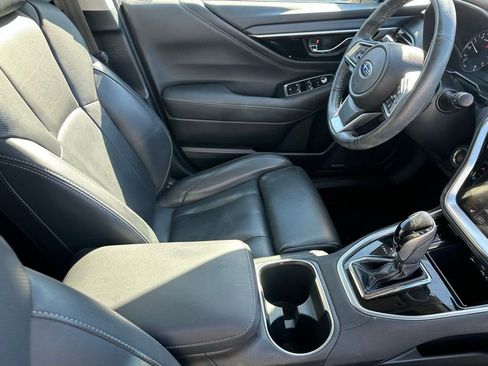 Used 2022 Subaru Outback Limited image 10