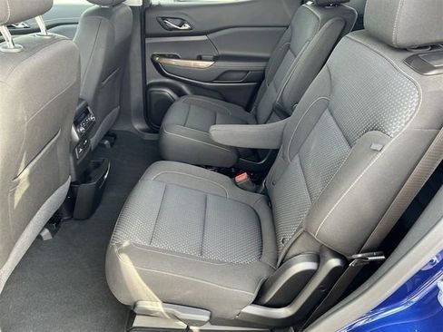 Used 2023 GMC Acadia SLE w/ Driver Convenience Package image 54