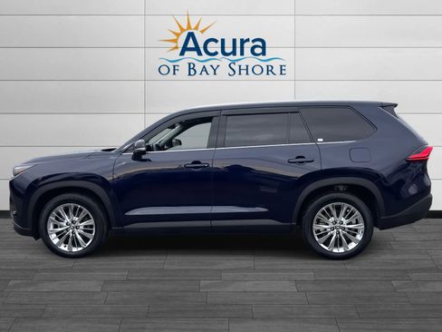 Used 2024 Toyota Grand Highlander Platinum image 4