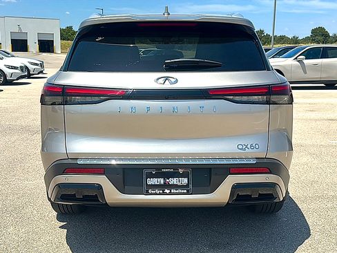 Used 2023 INFINITI QX60 Luxe w/ Cargo Package FWD image 7