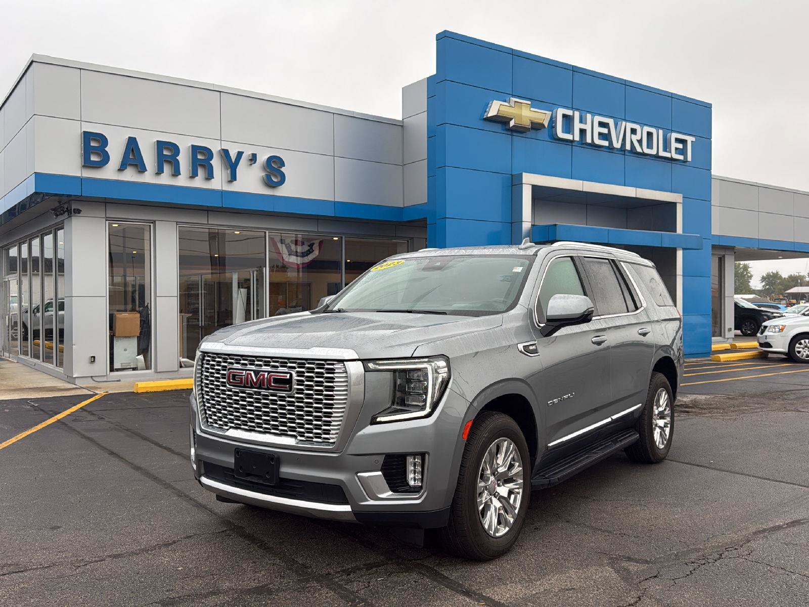 Used 2023 GMC Yukon Denali AWD/4WD image 1