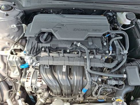 Certified 2026 Hyundai Elantra SE FWD image 26