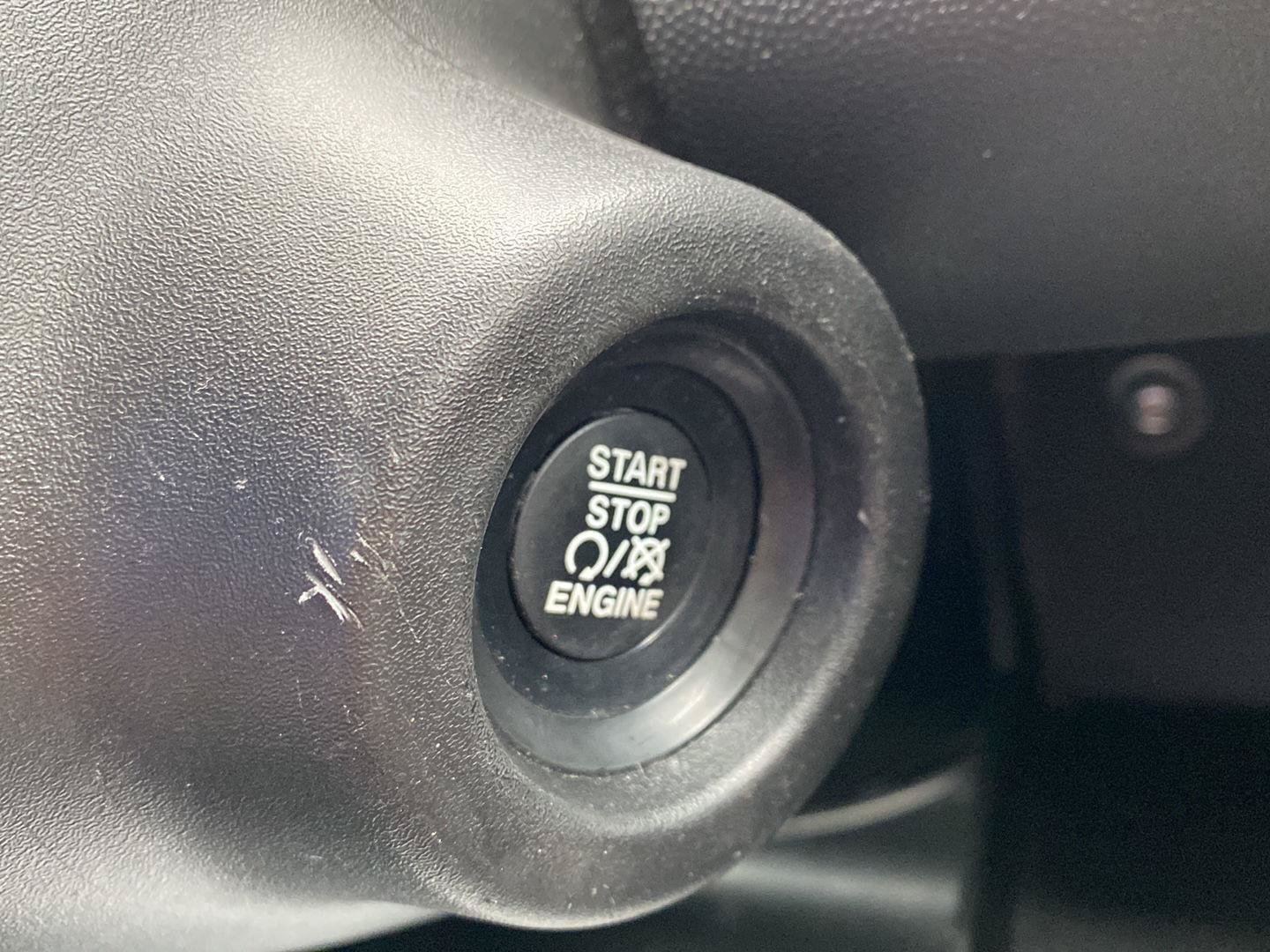 Used 2025 RAM ProMaster 2500 w/ Convenience Group FWD image 20