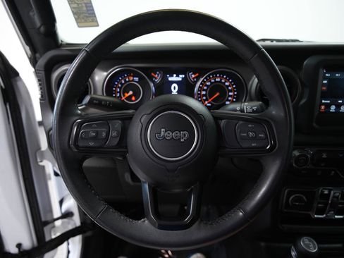 Used 2023 Jeep Gladiator Sport AWD/4WD image 33