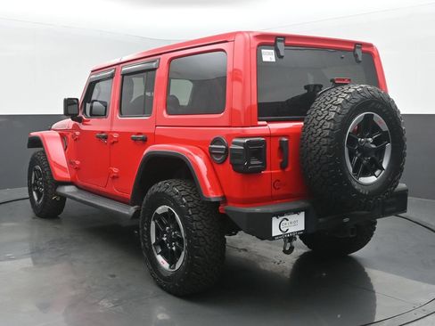 Used 2021 Jeep Wrangler Unlimited Rubicon w/ Cold Weather Group AWD/4WD image 4