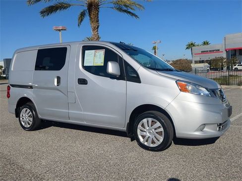 Used 2014 Nissan NV200 SV w/ Technology Package image 2