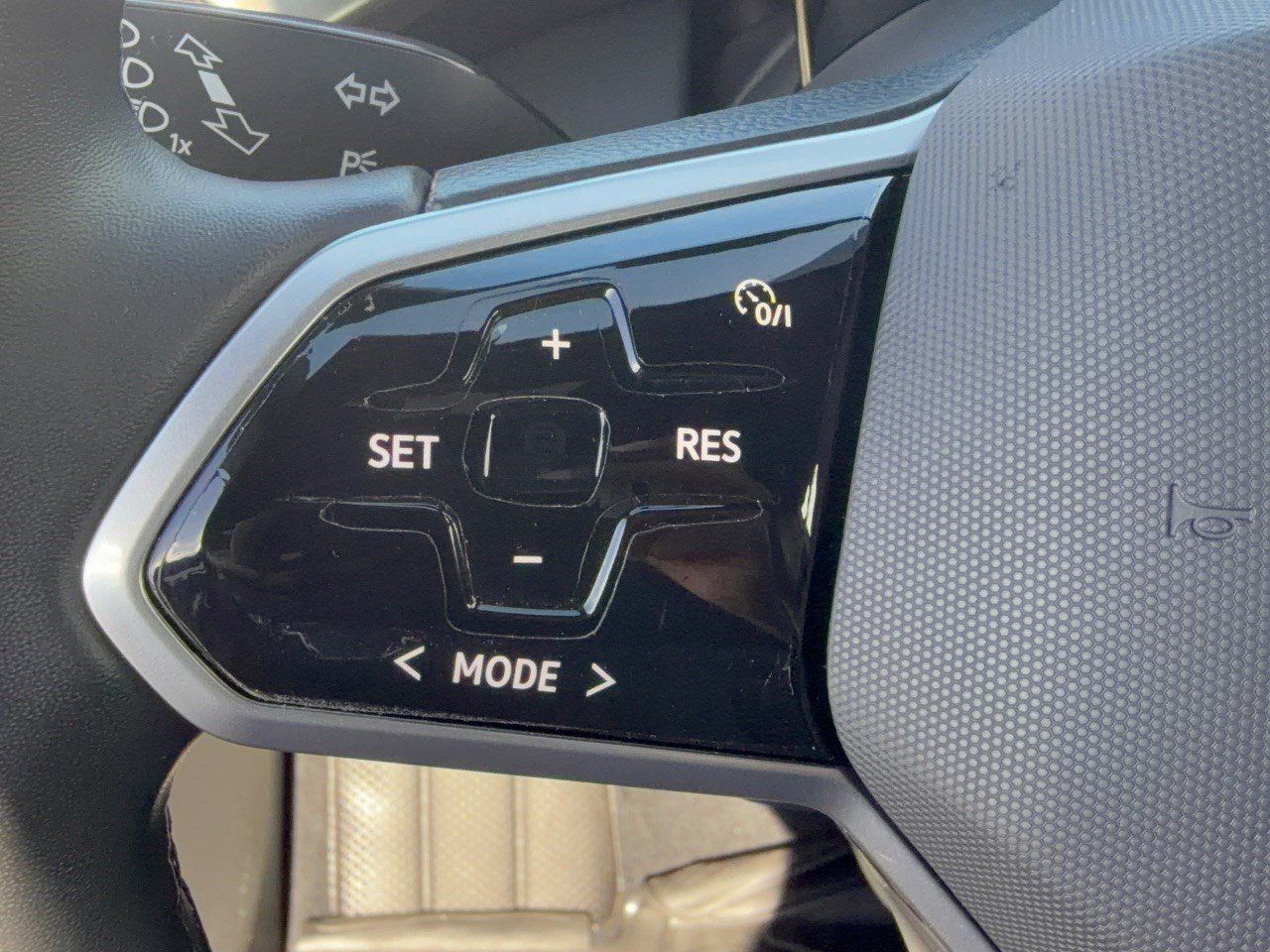 Used 2024 Volkswagen ID.4 2WD image 18