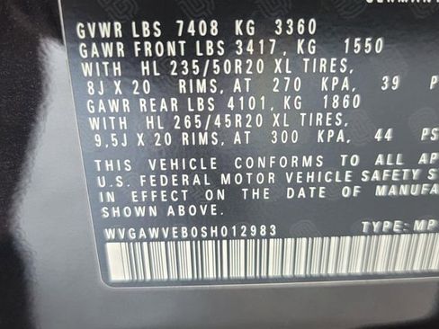 Used 2025 Volkswagen ID. Buzz Pro S image 29