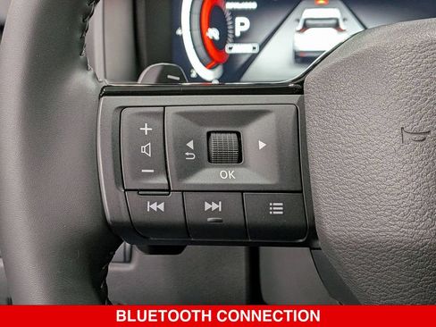 Certified 2025 Nissan Rogue SL w/ SL Premium Package AWD/4WD image 18