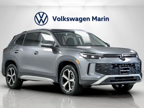 New 2026 Volkswagen Tiguan SE image 7