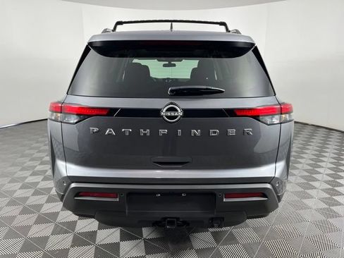 Used 2025 Nissan Pathfinder SV w/ SV Premium Package FWD image 10