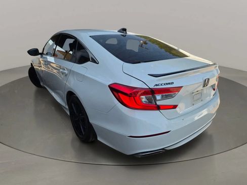 Used 2021 Honda Accord Sport image 3