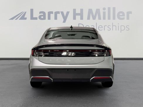 New 2026 Hyundai Sonata Blue image 6