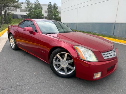Used 2004 Cadillac XLR RWD image 22