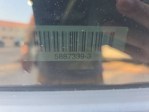 Used 2025 Kia Niro LX FWD image 9