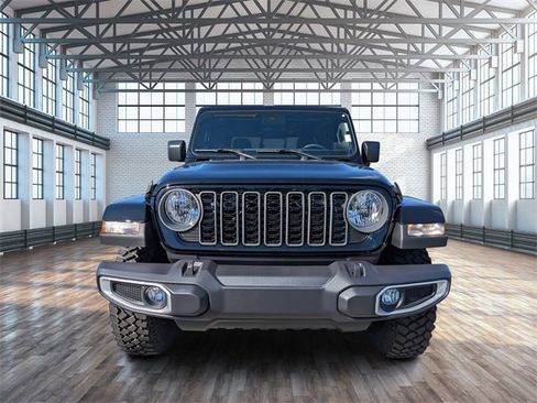 New 2025 Jeep Gladiator Sport image 9