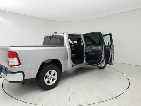 Used 2019 RAM 1500 Big Horn RWD image 12