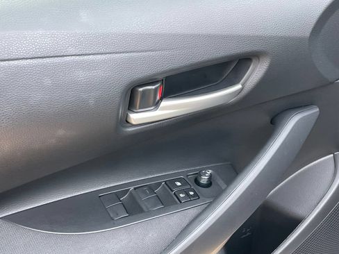 Used 2026 Toyota Corolla SE FWD image 11
