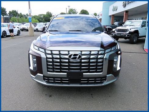 Used 2024 Hyundai Palisade Calligraphy AWD/4WD image 3