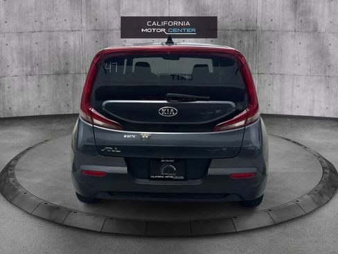 Used 2020 Kia Soul LX FWD image 6