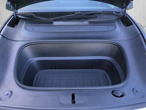 Used 2026 Tesla Model Y 2WD image 24